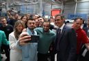 El presidente del Gobierno destaca el acuerdo alcanzado entre Ford y la china Geely en su visita a la planta de Almussafes (Valencia)