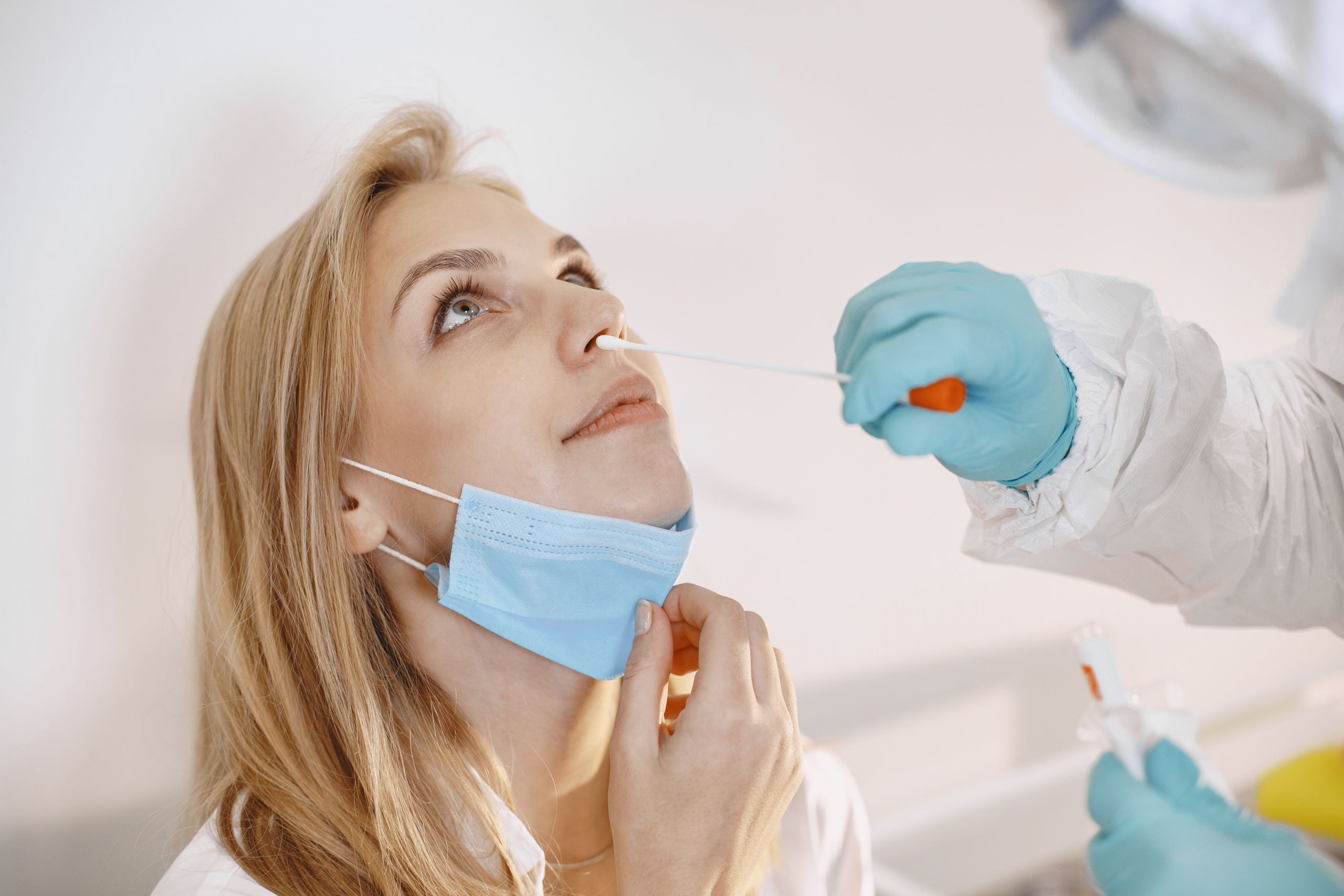 Vacunas nasales: una nueva y prometedora vía para frenar la transmisión de los virus respiratorios