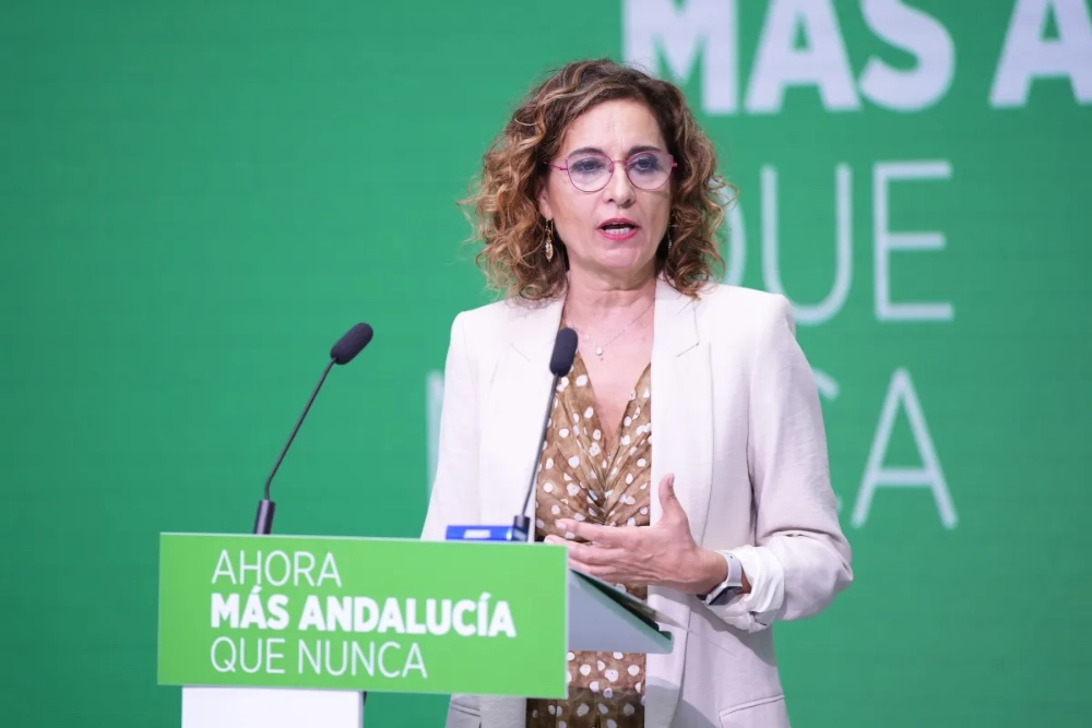 El PSOE andaluz cierra sus listas del 29-N: Montero blinda a los secretarios generales provinciales en el Senado