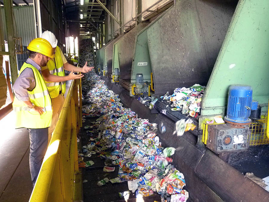 La Policía Nacional investiga la muerte a tiros de un trabajador de la Planta de Reciclaje del Sector 20 de Almería